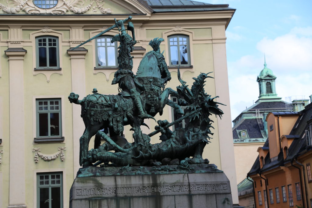 Stoccolma, statua a San Giorgio.
