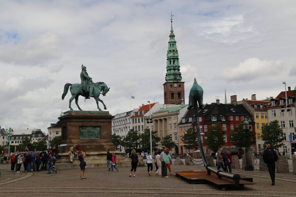 Copenhagen – la piazza di Christiansborg