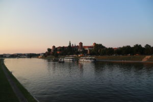 Il Castello di Wawel visto da ponte sulla Vistola.