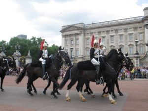 Buckingham Palace, Il cambio della guardia
