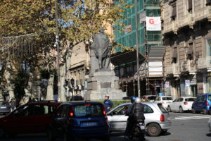 Largo del Rinazzo, statua di Garibaldi.