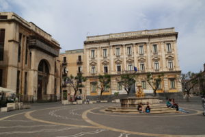 Piazza Vincenzo Bellini.