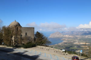 Chiesa San Giovanni e Monte Cofano