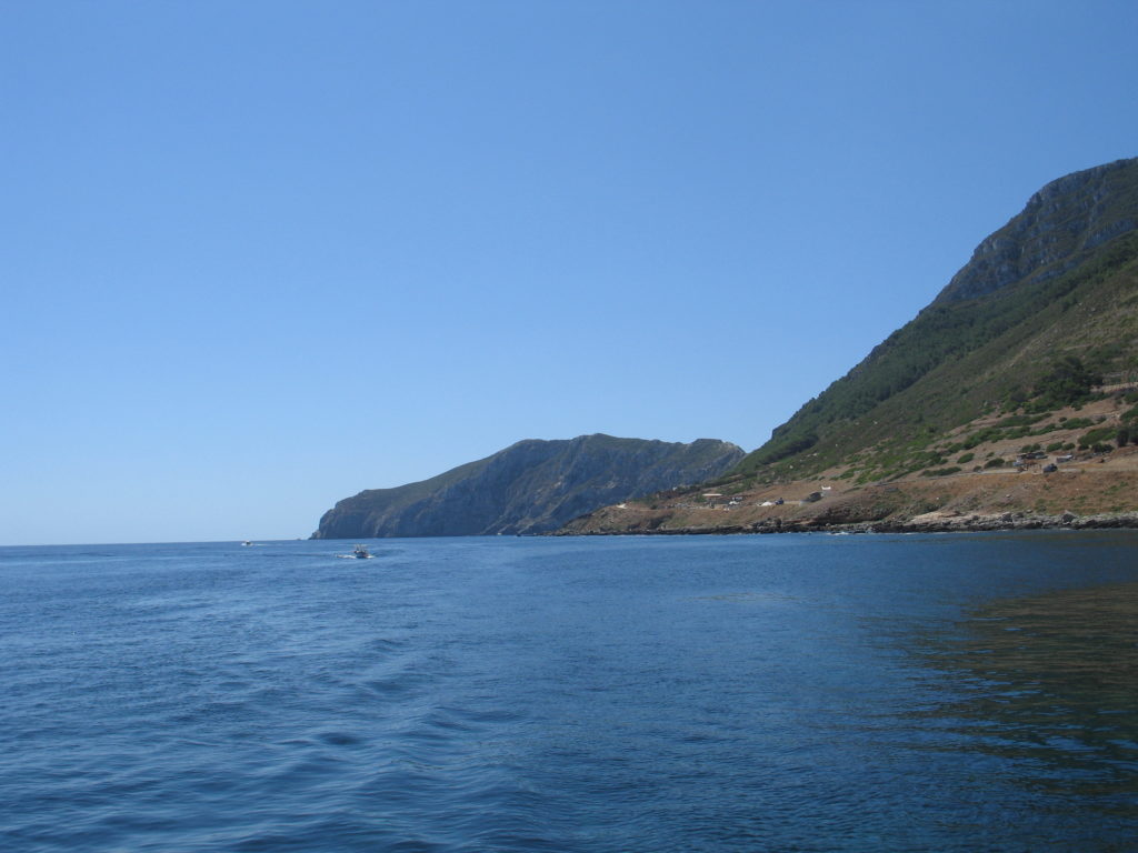 Marettimo, la costa.