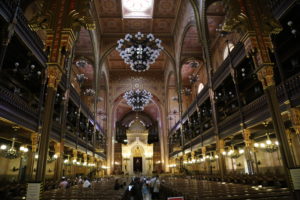 Sinagoga grande di Budapest, interno.