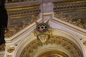 Sinagoga grande di Budapest, interno.