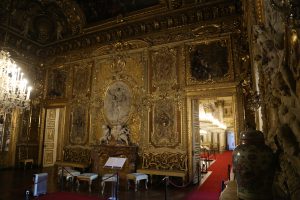 Palazzo Reale, la sala dei Medaglioni.