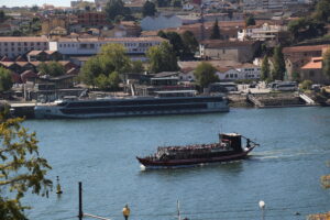 Il fiume Duero e una imbarcazione tipica